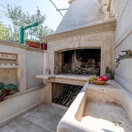 2 Bedroom Awesome In Vakantiehuis *