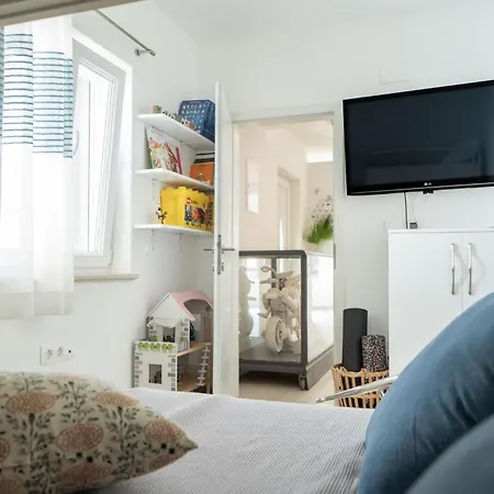 Будинок відпочинку 2 Bedroom Awesome In Селка